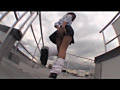 階段パンチラJK
