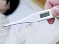 美人の同僚が風邪で寝込んでるので見舞いにいった