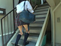 階段女子○生