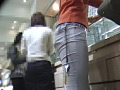 街撮 フェロモン過剰なショップ店員の尻ばっかり