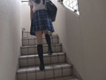 階段女子○生 スリムな脚の女子○生のパンチラ！編