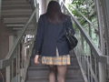 階段女子○生 エロっと思えるパンチラ 編
