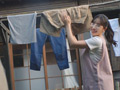 移住者にはもれなく日替わりお手伝いさんが提供される！