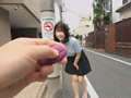 素人娘たちにリモコンバイブを装着させてお散歩開始？