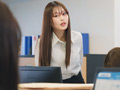 パワハラ女上司の裏の顔～社長の前では従順な玩具だった サンプル画像1