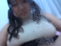 濃すぎるフェチシーンの圧縮巨乳娘のマンカス・マン汁