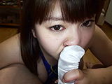 濃すぎるフェチシーンの圧縮ぽっちゃり娘たちのチン嗅ぎ