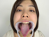 素人娘ゆうこちゃんのベロ観察・ベロ唾液フェチズム