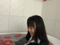 水風船風呂に入って…