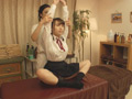男性施術師に交代？制服美少女の性感オイルマッサージ2