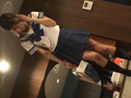 めいちゃんのローファー、ガラステーブルでザリCRUSHー2