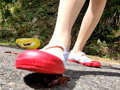 めいちゃんのコスプレ、上履きでザリガニCRUSH VOL1
