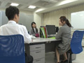 パワハラ女教師の人間椅子にされた男