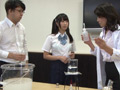 女子○生がハイソックスで怒りの電気あんま
