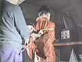 和服少女・正座突きなぶり