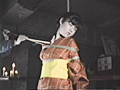 和服少女・正座突きなぶり