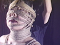 緊○エロス05 美乳全裸ミイラ縛り・恥ずかしい血