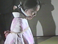 女囚艶獄・コブ縄また股間○問