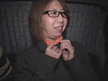 素人熟女中出し！メガネナンパin埼玉