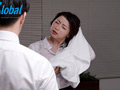 会社に閉じ込められた女上司と二人きり 加藤ツバキ