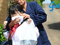 蔵の中で緊○調○される女子○生 伊織ひなの