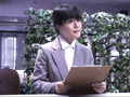 新人女性社員が面接官004