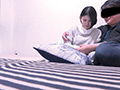 夫に見られているとも知らず他人棒を受け入れる人妻02