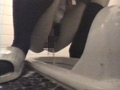 衝撃 トイレに潜む罠 放尿○撮3