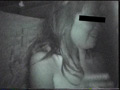 車内だからって見せつけるようにSEXしやがって！