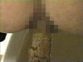 女の穴からブリブリ溢れる糞尿の勢いは堪らない！！DX