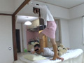 美人教師のブーツ踏み潰し