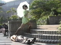 野外ブーツ舐め踏み★人間階段編