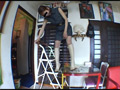 魚をタバコでもてあそびながら踏み潰すブーツのOL女王様