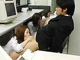 女子社員教育 新入社員は机の下でチ●ポをしゃぶれ！