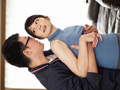 色白不貞妻と夫の父親