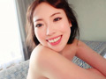 爆乳女子 突けばバインバインと揺れるデカ乳！