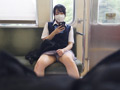 （○撮バレ）JKさん蒸れたパンツを見せつけてくる