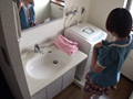お風呂で妹のクリトリスを剝いてみたら…
