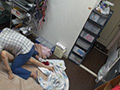 ひきこもり息子！母親の身体で欲情中出し