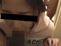 美少女を狙った黒人トイレこじ開け○○