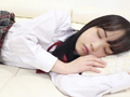 寝ている女子●生の妹にイタズラしていたら 工藤ララ