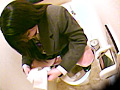 ○撮、洋式便座の上でウンコ座りして用を足す女子○生