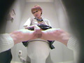○撮トイレオナニー、指ズポ足ピーンでイク女子○生達