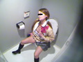 ○撮トイレオナニー、指ズポ足ピーンでイク女子○生達2
