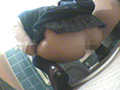 ○撮、乳首をちねりながらトイレでオナニーしている2