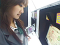 女子○生、プリクラでパンチラバイトしてみない！？