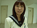 仮性包茎の皮をのばしてベロつっこんで 女子○生編01