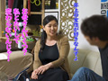 イケメンが熟女を部屋に連れ込んでSEX○撮した動画104