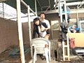 露出狂の女