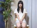 素人娘のおしっこ図鑑 カメラ目掛けて大放尿する13人